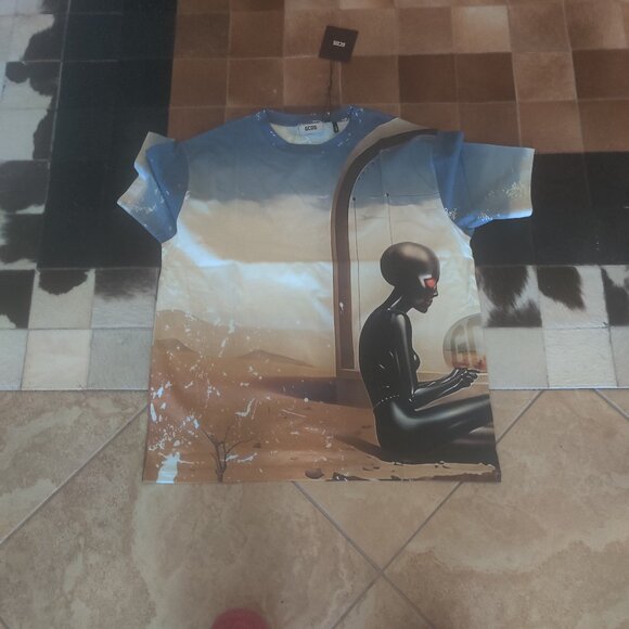 GCDS Tee size XL UNISEX fit Oversized - Picture 1 of 4
